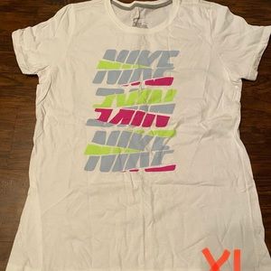 Nike top